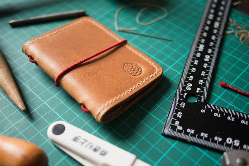 Meet the Maker: Flat Leather Wallet